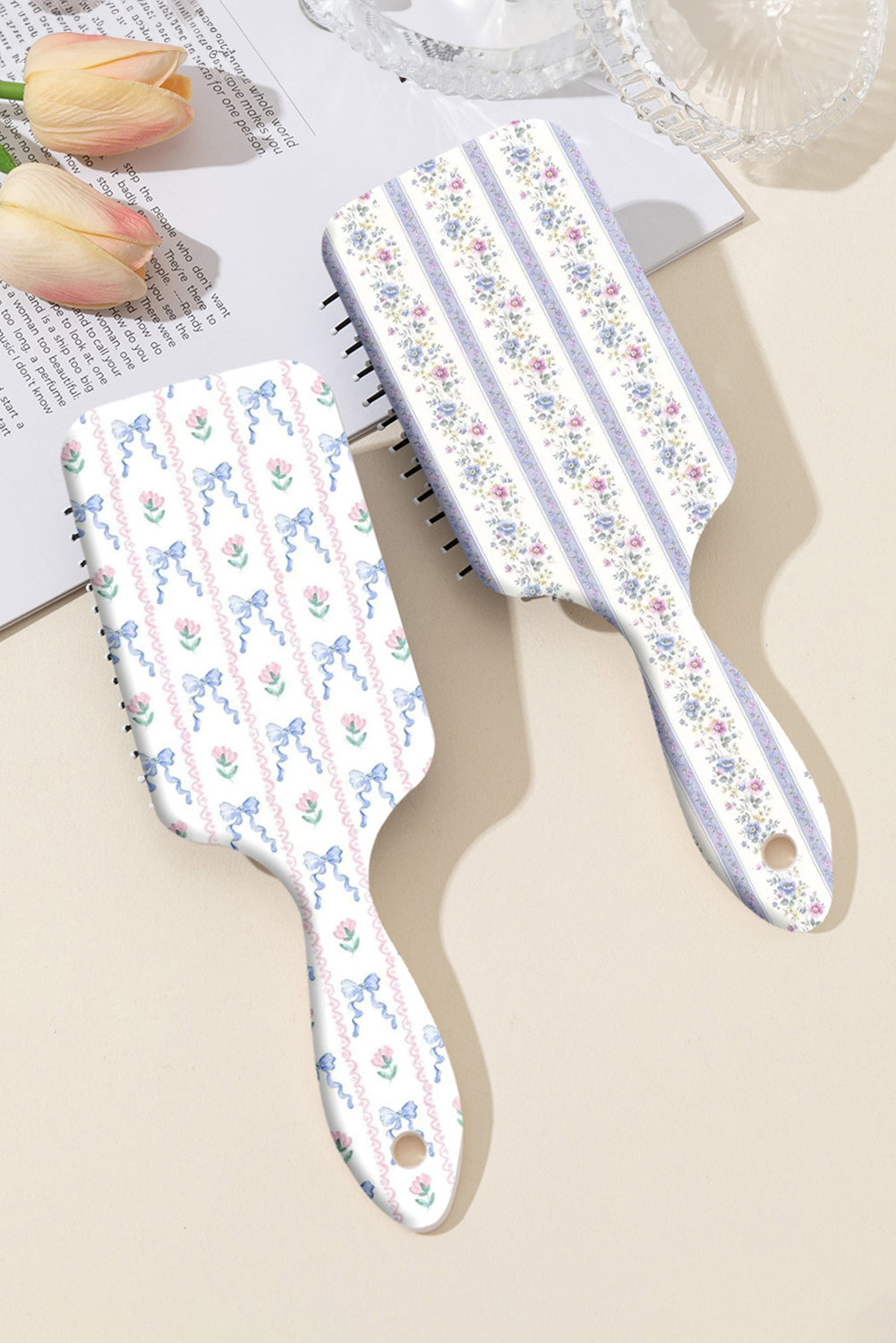Iceland Blue Flower and Bow Print Air Cushion Comb