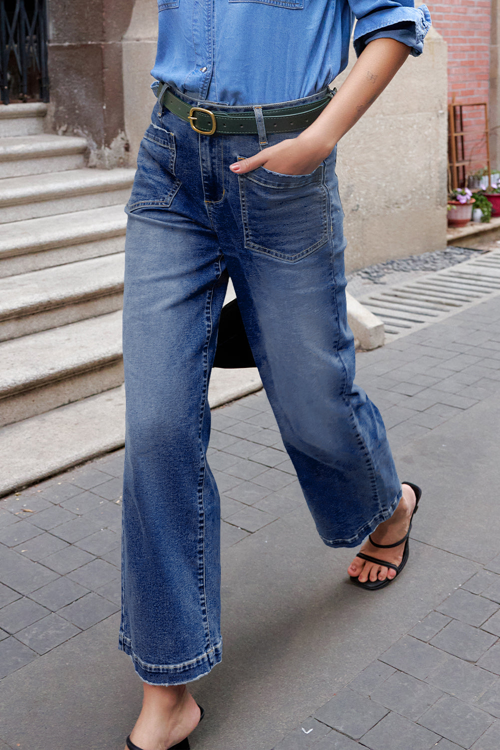Bluing Mimimalist Patch Pocket High Waist Shift Jeans