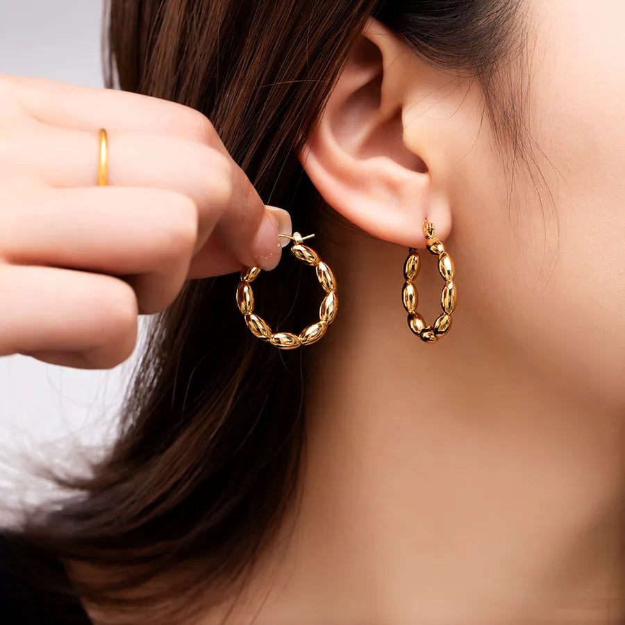 Gold Plated Stainless Steel Circle Earrings Fashionable Casual Elegant Gold Color Women's Stud Earrings For Daily Wear Parties Dates Festivals